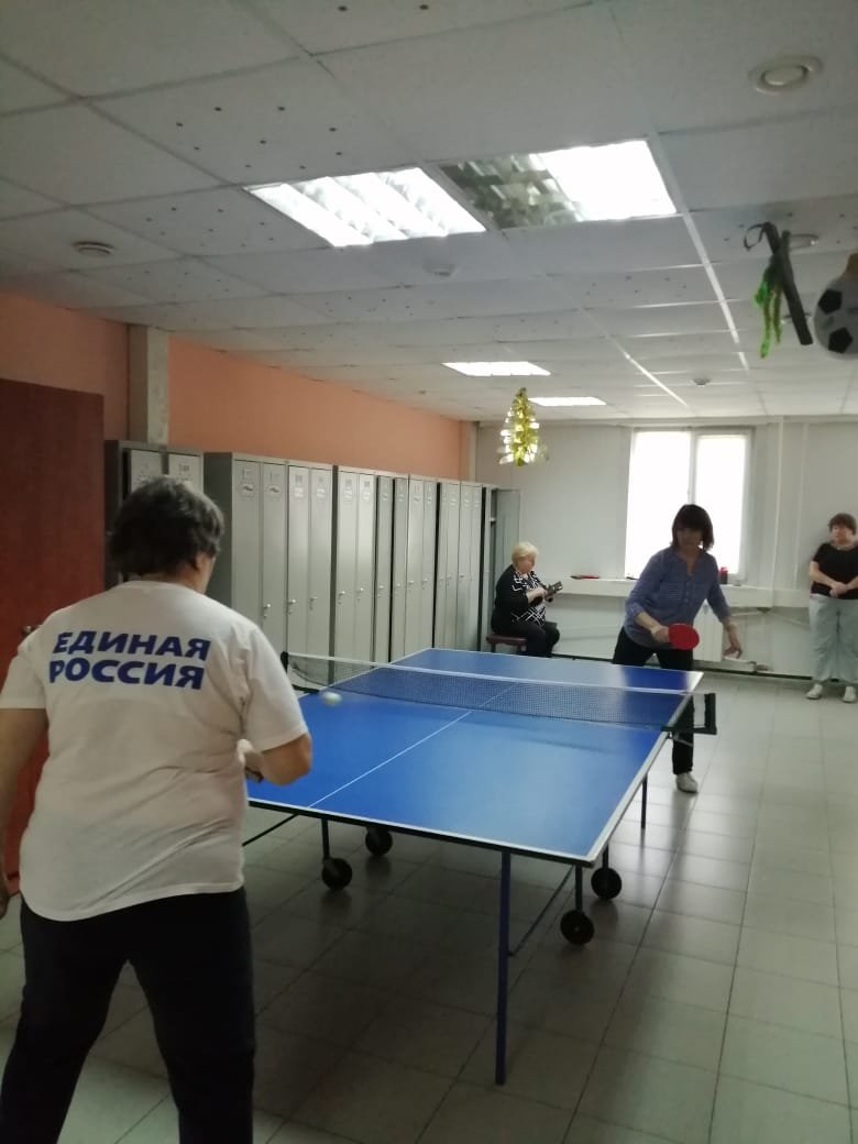 Рождественскиие турниры по дартсу и настольному теннису